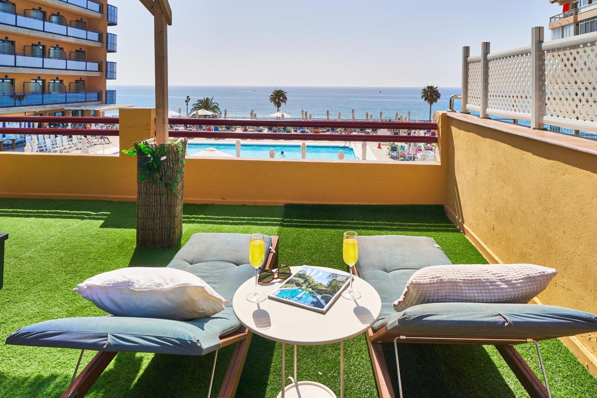 Perfect Beach Location With Roof Terrace フエンヒロラ エクステリア 写真